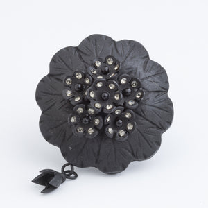Dante Ring a beautiful look at the Victorian mourning jewellery.