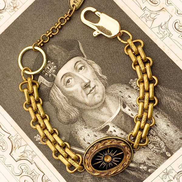 Vintage Jet Cameo | Handmade in Australia | Vintage Chain | Bracelet